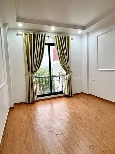 Nhà Ngọc Thụy 5 Tầng - 3 Ngủ - 6 Tỷ Chút - Gần Khu Đô Thị Khai Sơn