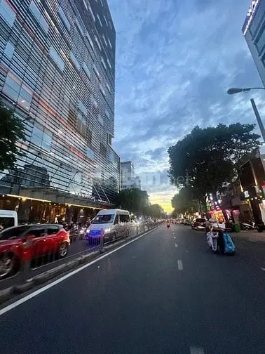Toà Nhà Mặt Tiền Đuờng Nguyễn Cư Trinh, Quận 1, Ngay Khách Sạn Pullman