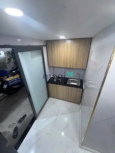Nhà Mới Keng - Hxh - Nhà 2 Tầng - Cmt8 - Phường 10 - Quận 3