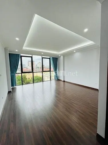 Cho Thuê Nhà Ngõ Ô Tô Trần Duy Hưng Mặt Tiền 8,5M