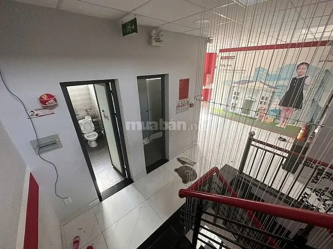 Bán Góc 2 Mặt Tiền Võ Văn Ngân, Thủ Đức, 443,8M², Đang Cho Thuê