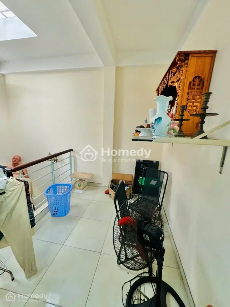 Bán Nhà Ngay Sát Mặt Tiền, Nguyễn Văn Đậu, Phường 5. Dt 4X9,5M, 1 Trệt 2 Lầu