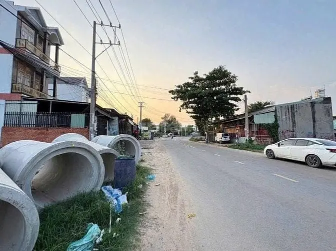 Cần Ra Gấp 3 Lô Đất Mt Tân Bình, Dĩ An,Tp.hcm.63M2 Ngang 6M,Đxh,3.25Tỷ