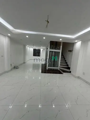 Phân Lô Ô Tô Tránh Hoàng Quốc Việt, Cầu Giấy, Thang Máy, Gara Ô Tô.