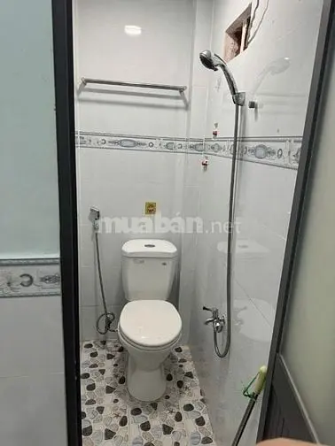 Cho Thuê Nhà Nguyên Căn Giá 6Tr, Hẻm 231 Bình Tiên, Phường. 8, Quận. 6