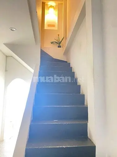 Cho Thuê Nhà Mặt Tiền Kinh Doanh Đường Võ Văn Tần, Q3 - Giá Chỉ 4X