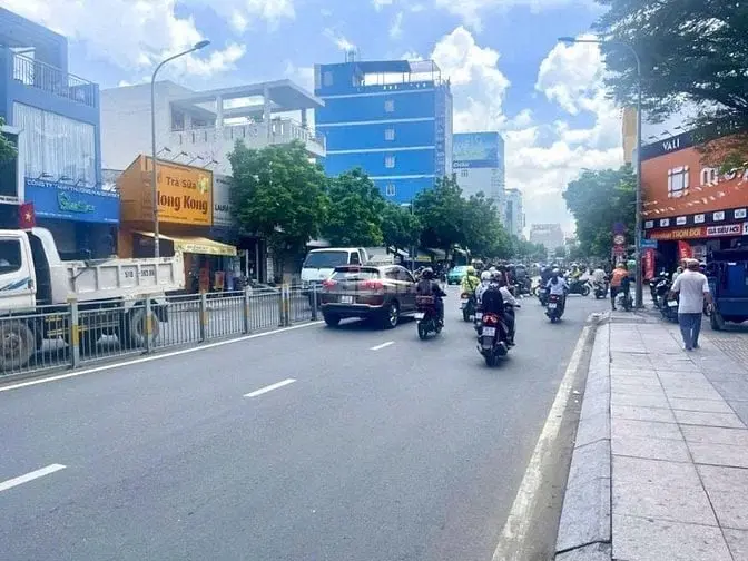 Bán Nhà Mtkd Vip Lũy Bán Bích 4 Tầng T.máy 100M2(4X25) 8Pn Tn 37Tr Kd