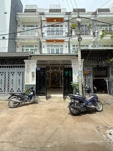 Nhà Bên Trường Học, Đường Nguyễn Thị Sáu, Dt:4X15M, Trệt, 2Lầu, 4Pn,
