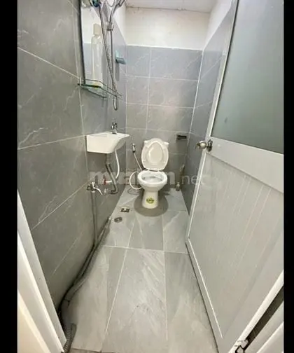 Bán Nhà Hẻm 3M Thông 212B/.Nguyễn Trãi Q1 Dt 4,2X9M 4 Tầng Chỉ 8,9 Tỷ.