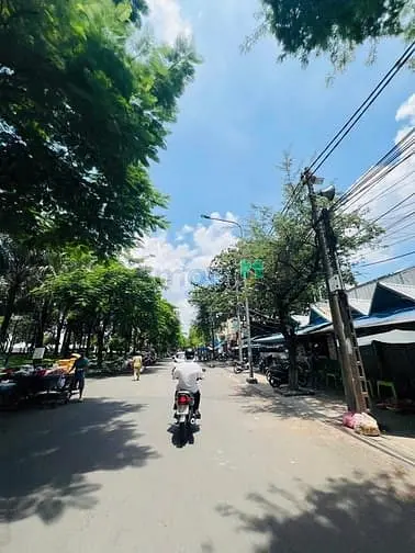 Nhà Bán P.trung Dũng Mt Chợ Biên Hoà 123M2 Giá 12,5 Tỷ Vị Trí Đẹp Hot