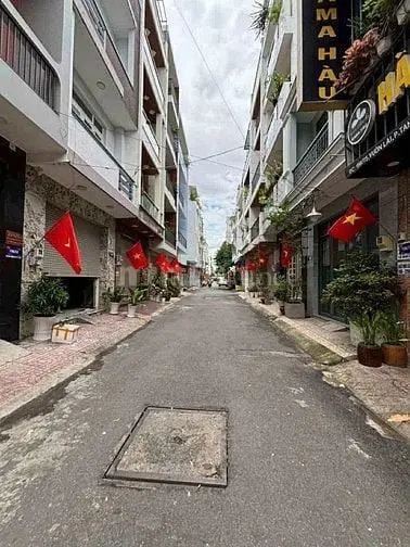 Bán Nhà Hẻm 196 Vườn Lài, Phường Tân Thành, 5X14M 2 Lầu St Giá 10,4 Tỷ