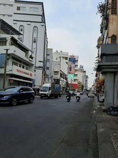 Cho Thuê Mặt Tiền Kinh Doanh, Trưng Bày Showroom