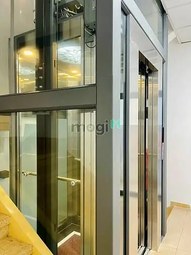 Cho Thuê Nhà Mặt Tiền Bạch Đằng Đoạn Đẹp, 4,5X26M, 5 Tầng, 70 Triệu/Th