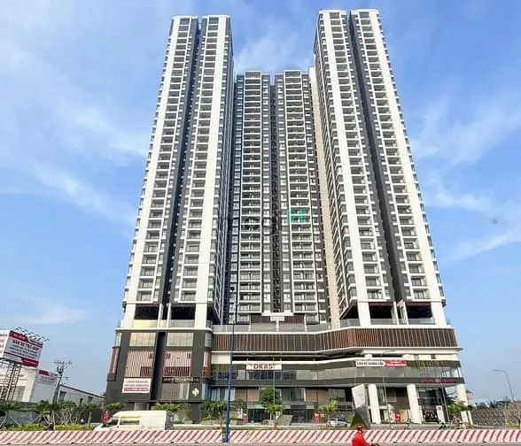 Căn Hộ Cao Cấp The Emerald 2Pn 2,1 Tỷ/62M2 View Hồ Bơi Sổ Sẵn Cho Vay