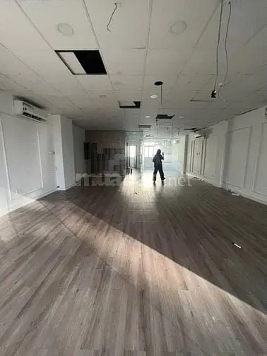Cho Thuê Tòa Nhà Văn Phòng, 283 Hùng Vương, Phường 9, Quận 5.