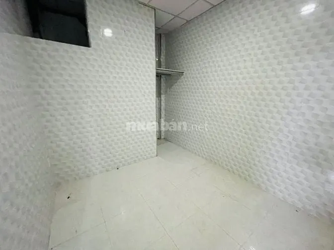Ngã Tư Âu Cơ - Nhà 2 Tầng - Nở Hậu 6,5 - S: 60M2 - Giảm Sốc Còn 5.3T