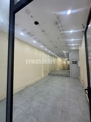 Cho Thuê Nhà Mặt Phố 242 Cầu Giấy, Hà Nội- Dt 60M2X 4 Tầng, Mt 4M