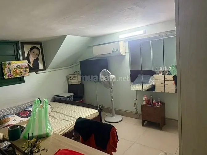 Cho Thuê Căn Hộ Lầu 1 – Chung Cư Bạch Vân, Phường 5, Quận 5
