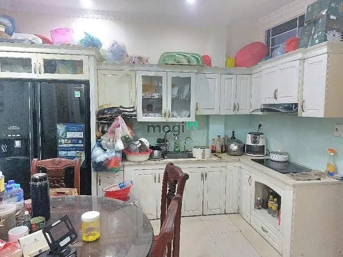 Bán Nhà Hoàng Cầu 61M², 5T, Mt 4.2M, Ôtô Đỗ, Gần Hồ – 24.6 Tỷ