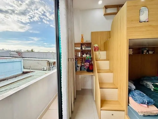 Nhà Sát Bên Chợ Và Trường Học, Đường Tô Ngọc Vân, Dt:4X15M, 1Lầu, 3Pn