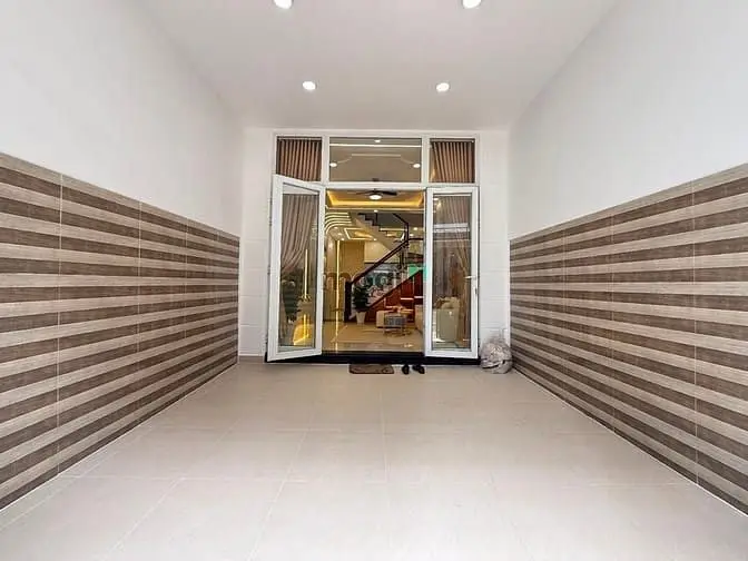 Nhà Bên Trường Học, Đường Nguyễn Thị Sáu, Dt:4X15M, Trệt, 2Lầu, 4Pn,
