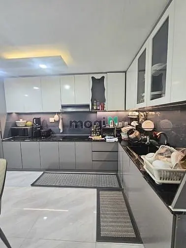 Chdv Cao Cấp Q5 - Dòng Tiền 60Tr -70M2 - 5 Tầng - 8Pn
