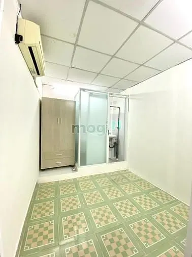 Phòng Mới, Giá Rẻ, Sẵn Nội Thất. Ngay Mặt Tiền Ng Thái Sơn, Sát Vincom
