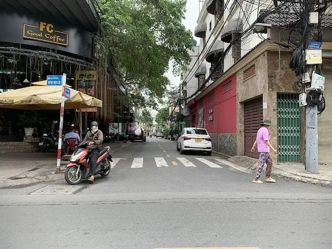 Nhà Mt 42 Huỳnh Thiện Lộc 8.5X18M Đúc 4 Tầng Vị Trí Kinh Doanh Đắc Địa
