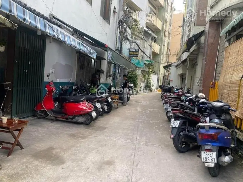 **Bán Nhà Mặt Tiền Số 7 Bùi Thị Xuân, Phường 2, Tân Bình; (8,5*15), Góc 2Mt