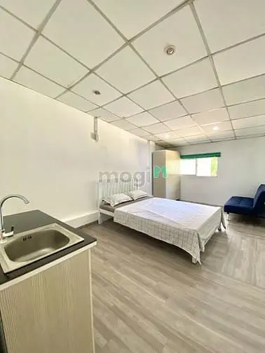 Phòng Mới, Giá Rẻ, Sẵn Nội Thất. Ngay Mặt Tiền Ng Thái Sơn, Sát Vincom