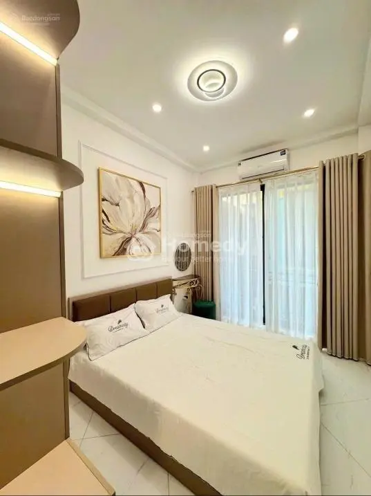 Chính Chủ Bán Nhà Số 8 Ngõ 555 Minh Khai, 5 Tầng, 3 Ngủ, Chỉ 5,7 Tỷ (Ctl)
