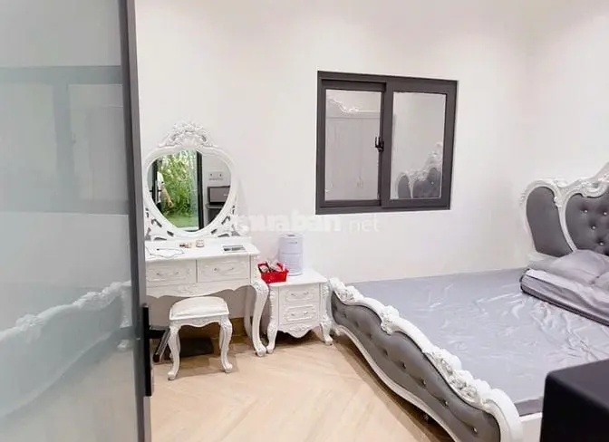 Cần Bán Gấp Căn Nhà Nguyễn Hữu Trí