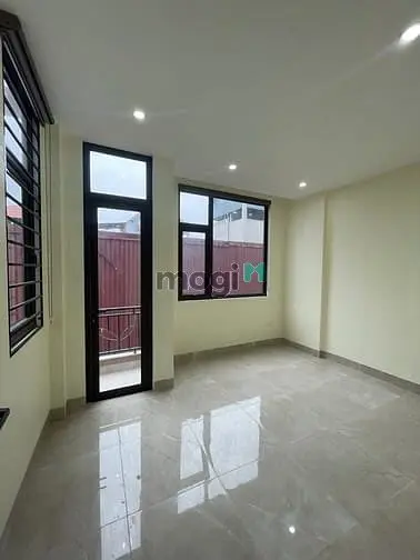 Kiêu Kỵ- Cạnh Vin 75M * 3 Tầng - Ô Tô Tránh Kinh Doanh - Đường 18M Đẹp