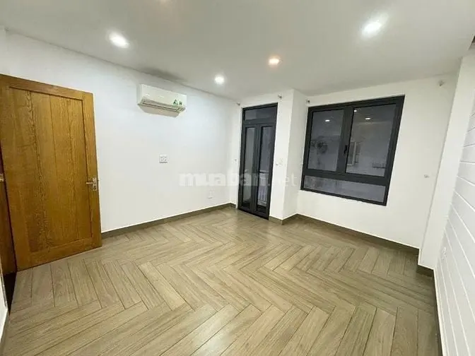 Cho Thuê Nhà Mặt Tiền Huỳnh Văn Bánh, Phường 11, Quận Phú Nhuận