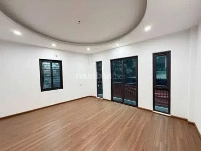Nhà Đẹp 6 Tầng – Vị Trí Đắc Địa Phố Lê Trọng Tấn – Mặt Tiền Rộng