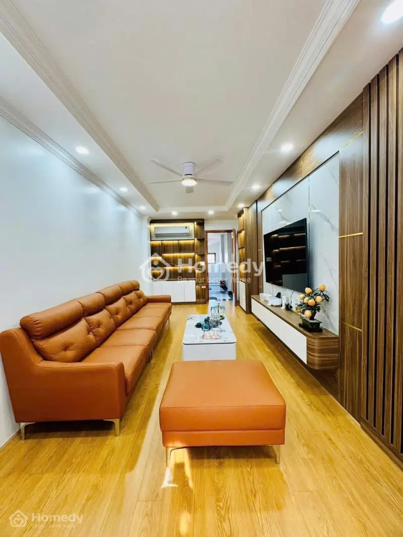 🏡 Bán Nhà Mặt Đường – Mới Xây – Thang Máy – Ô Tô Tránh – Thanh Trì 🚗