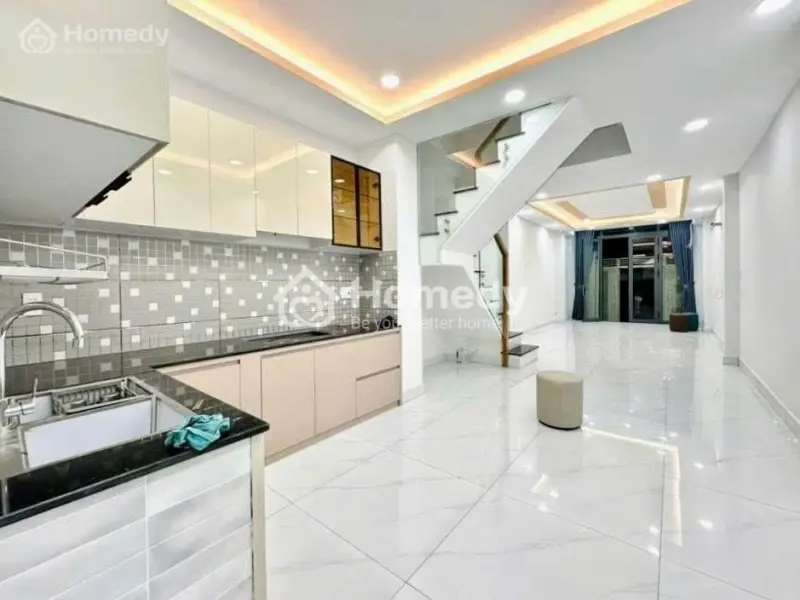 Ngay Đh Hutech - Landmark81 - 4 Tầng Nội Thất - Hẻm Xe Tăng - Vừa Ở Vừa Kinh Doanh . Lh 0901234***