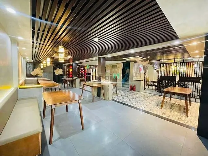 Ưu Đãi 70 Tỷ! Bán Nhà Hẻm Vip Ngay Sư Vạn Hạnh, Q.10 – 214M2 – 6 Tầng.