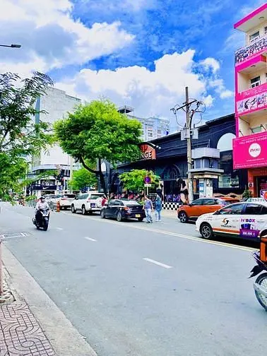 Cho Thuê Tòa Nhà Mới Keng Mặt Tiền Võ Văn Tần, 1 Hầm 7 Lầu, 120Tr