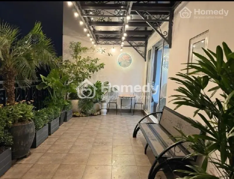Bán Căn Hộ Chung Cư ( Sân Vườn 40 M2 Như Nhà Thổ Cư ) Minh Khai - Dt 100 M2 X 3 Pn
