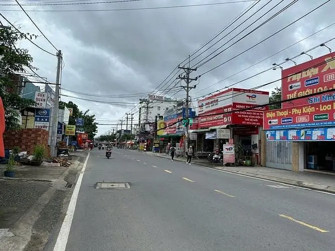 Bán Nhà 157M2 Ngang 5M Mặt Tiền Đường Hoàng Hữu Nam. P. Tân Phú.