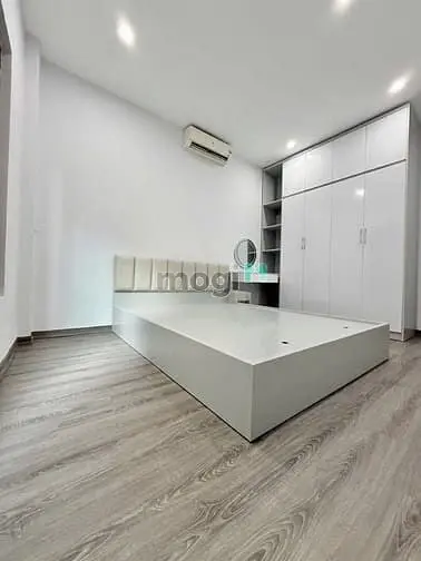 Bán Nhà Siêu Mới Hai Bà Trưng 2 X 5T. Mt Thoáng. Full Nội Thất