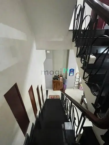 Bán Nhà 1 Trệt 3 Lầu Đường Số 4 Nguyễn Xiển Gần Vinhomes
