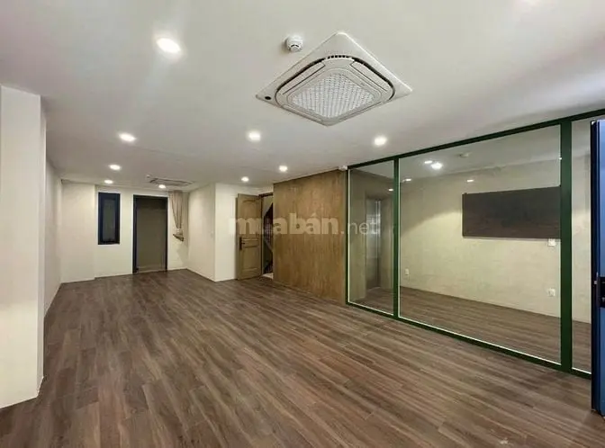 Nhà Mới -Cho Thuê Nhà Hai Bà Trưng Sát Bên Chợ Tân Định