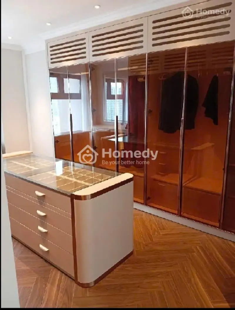 Hiếm! Bán Căn Penhouse Cầu Giấy, Dt 320 M2, Thông Tầng Trên Cao Tuyệt Đẹp!