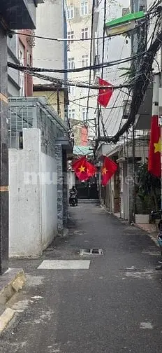 Chính Chủ Tôi Bán Nhà Hoàng Hoa Thám 50M Ra Phố 4 Chỗ Đỗ Cổng.