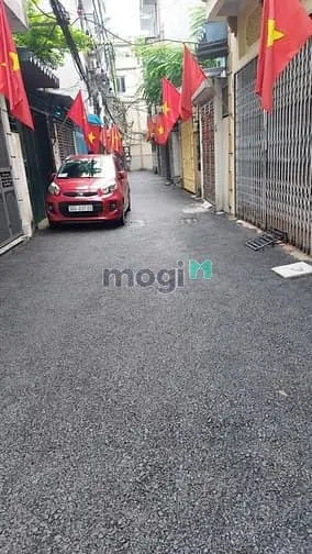 Nhà Phố Nguyễn Văn Cừ, 36M2- 5 Tầng- 8.8 Tỷ, Ô Tô Thông, Dòng Tiền