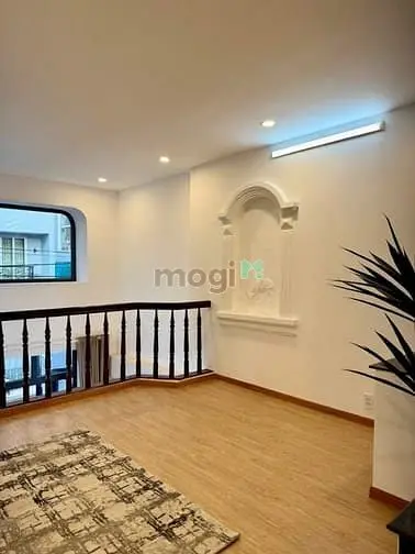 Nhà Nguyên Căn Thảo Điền - 1 Trệt 3 Lầu 5Pn- Kd Thoải Mái. Giá 50Tr/Th