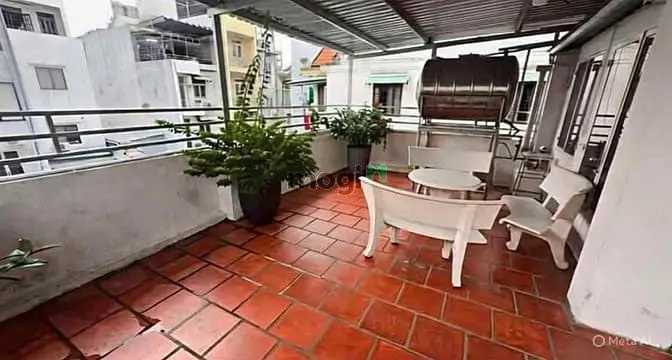 Nguyên Căn Nhánh Xuân Thủy (8X19M) 3 Tầng-Dễ Kinh Doanh. Giá: 63Tr/Th