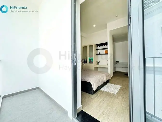 Căn Hộ Ban Công Full Nội Thất Quận 9. Gần Nhiều Đại Học. Có Bảo Vệ 24/